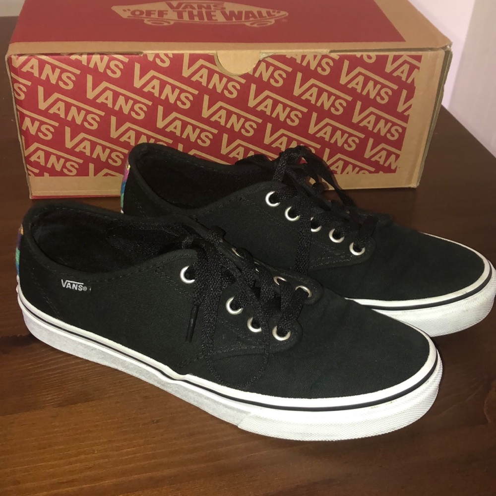 Low top black Vans size 7 women
